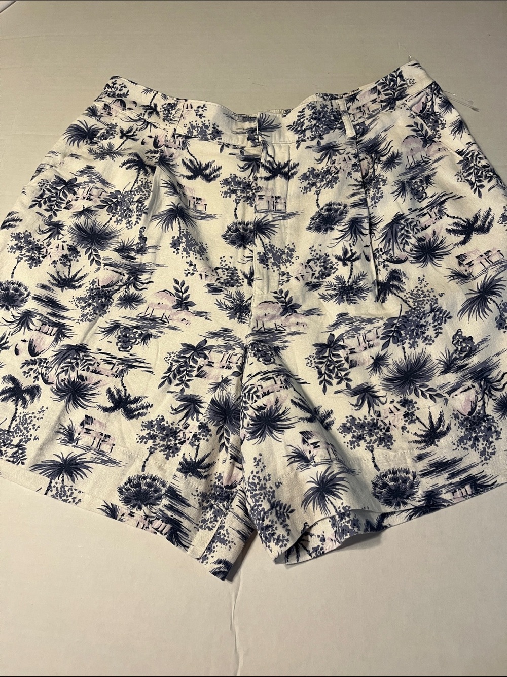 Abercrombie & Fitch Tropical Print High-Waist Bermuda Shorts - Navy White NWT L - Picture 4 of 12